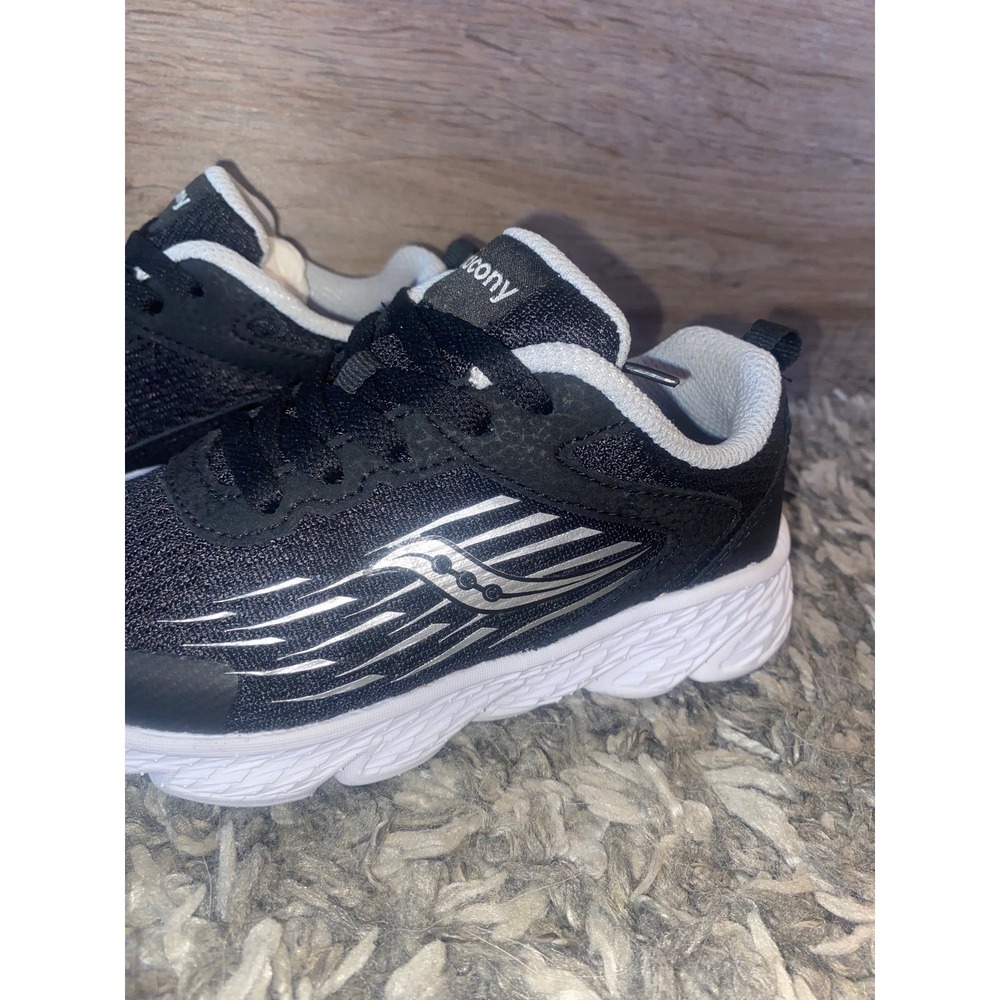 SAUCONY Wind Lace Sneaker, Black, Big Kid Size 11 - Picture 2 of 6
